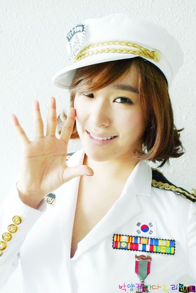 girls generation tiffany oh. Girls Generation's Tiffany was noticeably absent from the September 19th